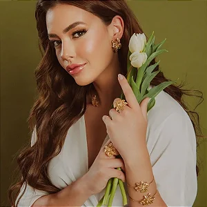 BRACELETE FLOWER BANHADO A OURO 18K
