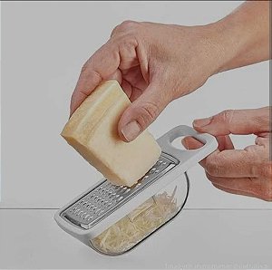 Mini Ralador com Coletor Hauskraft – Aço Inoxidável e Poliestireno | 13,5x6x4cm