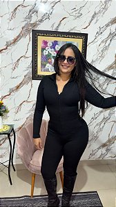 Macacão Preto Manga Longa