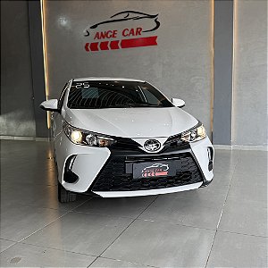 TOYOTA YARIS XS