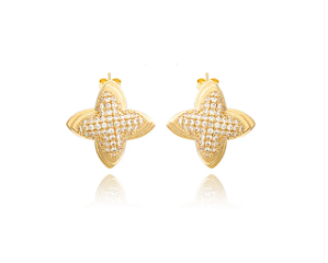 Brinco Flor Cravejada médio com Zircônias Folheado a Ouro 18k