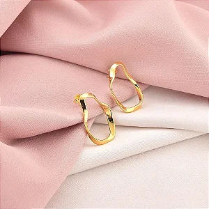 Brinco Casual Ondulado Folheado