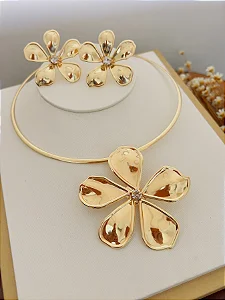 Conjunto Flor Bijuteria Aro Dourado