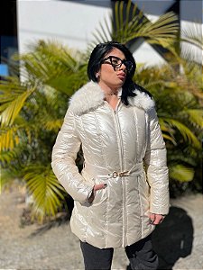 Casaco Patricia Azz Gola Pelúcia Bege Tamanho 38