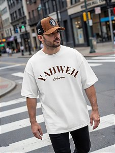 BONÉ REACHED BY GRACE ( SALVO PELA GRAÇA)