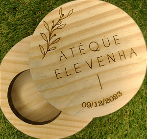Porta Aliança de Pinus Personalizado