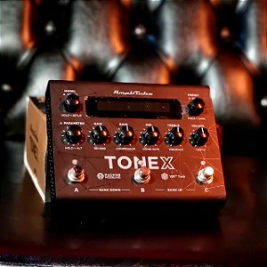 Pedaleira Multi Efeitos IK Multimedia Amplitube Tonex