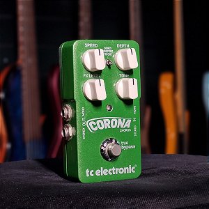 Pedal De Efeito Para Guitarra Tc Electronic Corona Chorus