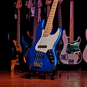 Baixo 4 Cordas Fender Standard Jazz Bass Aqua Marine Metallic