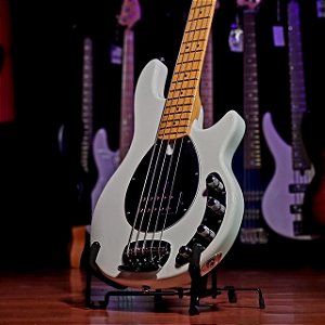 Baixo 5 Cordas Ativo Sire Marcus Miller Z3 Antique White