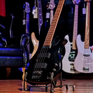 Baixo 4 Cordas Ativo Yamaha RBX774 Black 3,5 kg