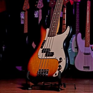 Baixo 4 Cordas Fender Standard Precision Bass 3-Color Sunburst