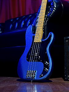 Baixo 4 Cordas Fender Steve Harris Precision Bass Royal Blue Metallic 2010