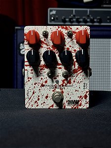 Pedal de Efeito para Baixo DMT Vintage Bass Preamp Overdrive