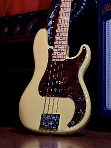 Baixo 4 Cordas Fender Player Precision Bass Buttercream 2023