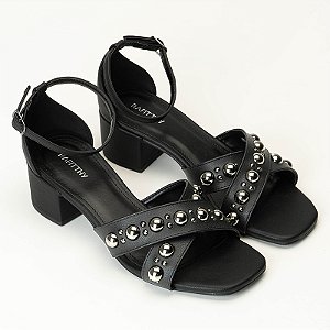 Sandália Rafitthy Salto Bloco Preta com Tiras Cruzadas e Aplicações Metálicas