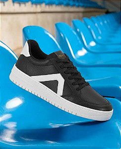 Tênis Casual Preto Moderno