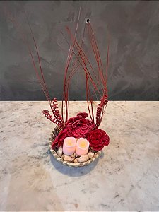 Cesto com flores rosa