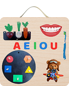 MINI PAINEL DE ATIVIDADES SENSORIAIS MONTESSORI ENCAIXES 40x40