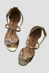 Charme Baile Dourada