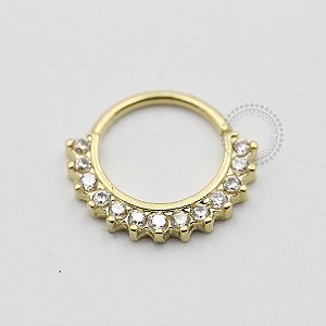 AR38 Argola Torção Cravejada Frontal  10mm  Banho Ouro