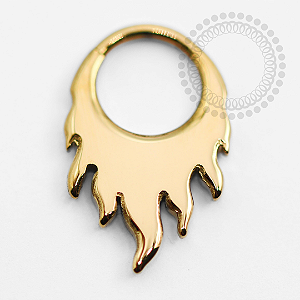 TN1347 Segmento 8mm Chamas Titânio PVD Gold