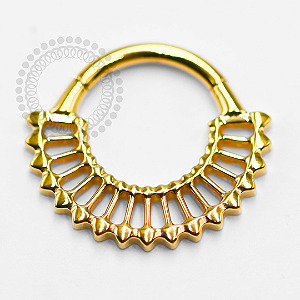 TN1414 Segmento Frontal 8mm Egípcio Vazado Titânio PVD Gold