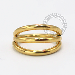 TN1499 Segmento Liso 3 Fios Titânio PVD Gold