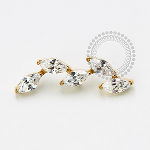 TN1587 Topo Cluster 5 Navetes CZ Titânio PVD Gold