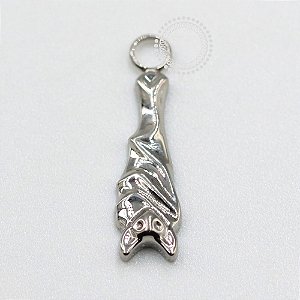 TN1109 Pingente Morcego Titânio ASTM F136