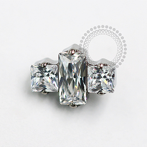 TN1574 Topo Trio CZ Baguetes Titânio ASTM F-136