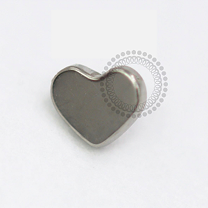 TN1739 Topo Mini Coração Liso Titânio ASTM F-136
