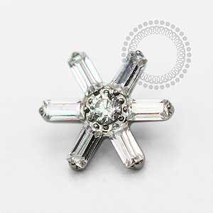 TN1755 Topo Flor 6 Baguetes CZ Titânio ASTM F-136