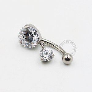 TN696 Navel CZ Pingente Invertido Titânio ASTM F136