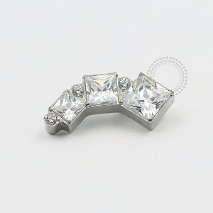 TN543 Topo Cluster CZ Quadrada Titânio ASTM F136