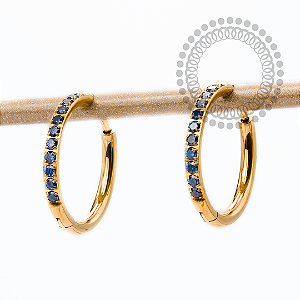 TN2435 Brincos Argola CZ A.Zafira 14mm Titânio PVD Gold