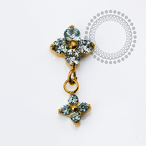 TN2444 Topo Trevo CZ Turmalina Ping.Push Pin Titânio PVD Gold