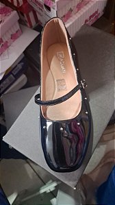 Sapatilha Addan verniz adulto