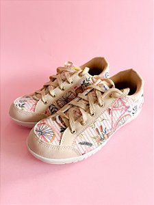 Tenis infantil Borboleta.