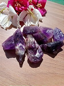 Cristal Ametista 100% Natural – Cristal de Intuição e Espiritualidade (25 mm)