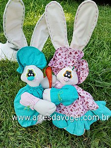 Casal Coelhos Namorados