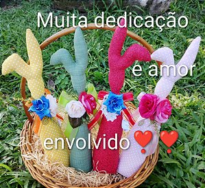 Coelho Decorativo Elegante