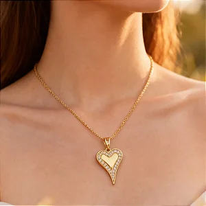 Colar Feminino Com Pingente De Coração Dourado