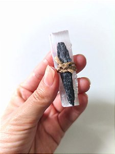 Amuleto de Alta Proteção - Selenita e Cianita Preta