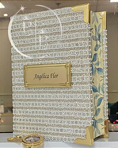 BÍBLIA SAGRADA PERSONALIZADA AVE MARIA - CAPA COM MANTA EM PADRARIAS