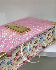 BÍBLIA SAGRADA PERSONALIZADA ESTUDO DA MULHER - CAPA MANTA EM PEDRARIAS