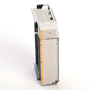 Módulo Para Saídas Analógicas Com 8 pontos De  0...10Vdc, Utilizado No Micrologix 1500 - 1769-OF8V - Rockwell