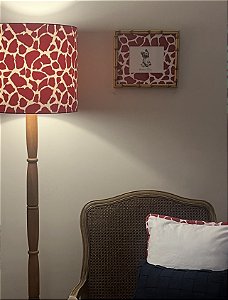 Abajur de pé com cúpula G - Animal Print Girafa Vermelha