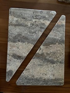 Bandeja em pedra quartzito cinza triangular