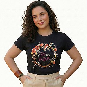 T-Shirt Cristã Eis Me Aqui Algodão Premium com strass